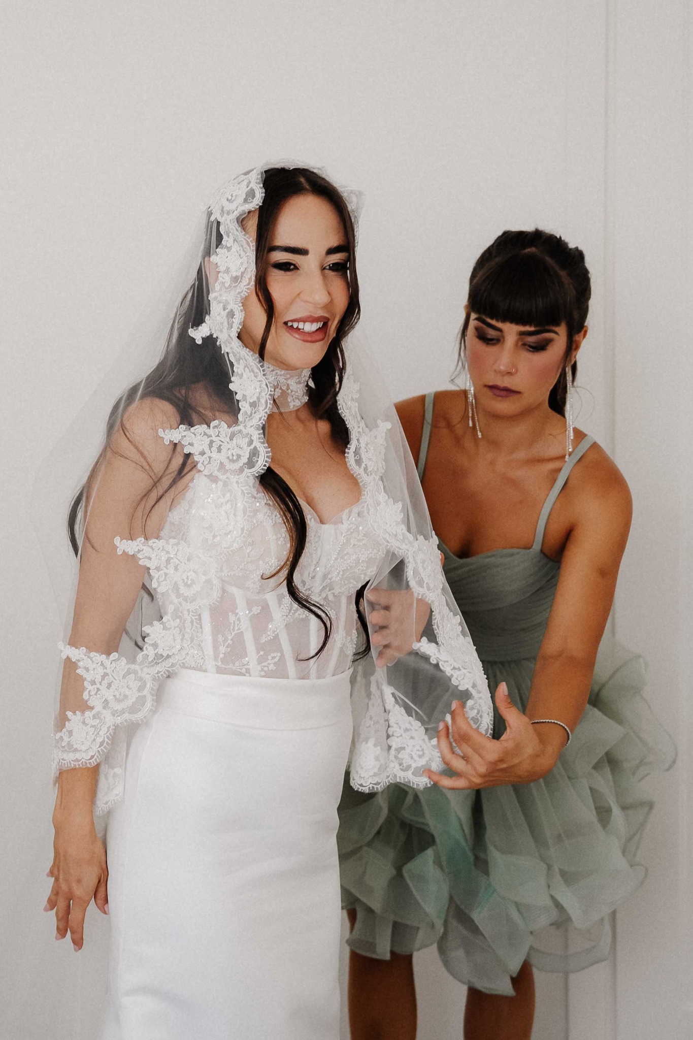 Gli ultimi preparativi della sposa