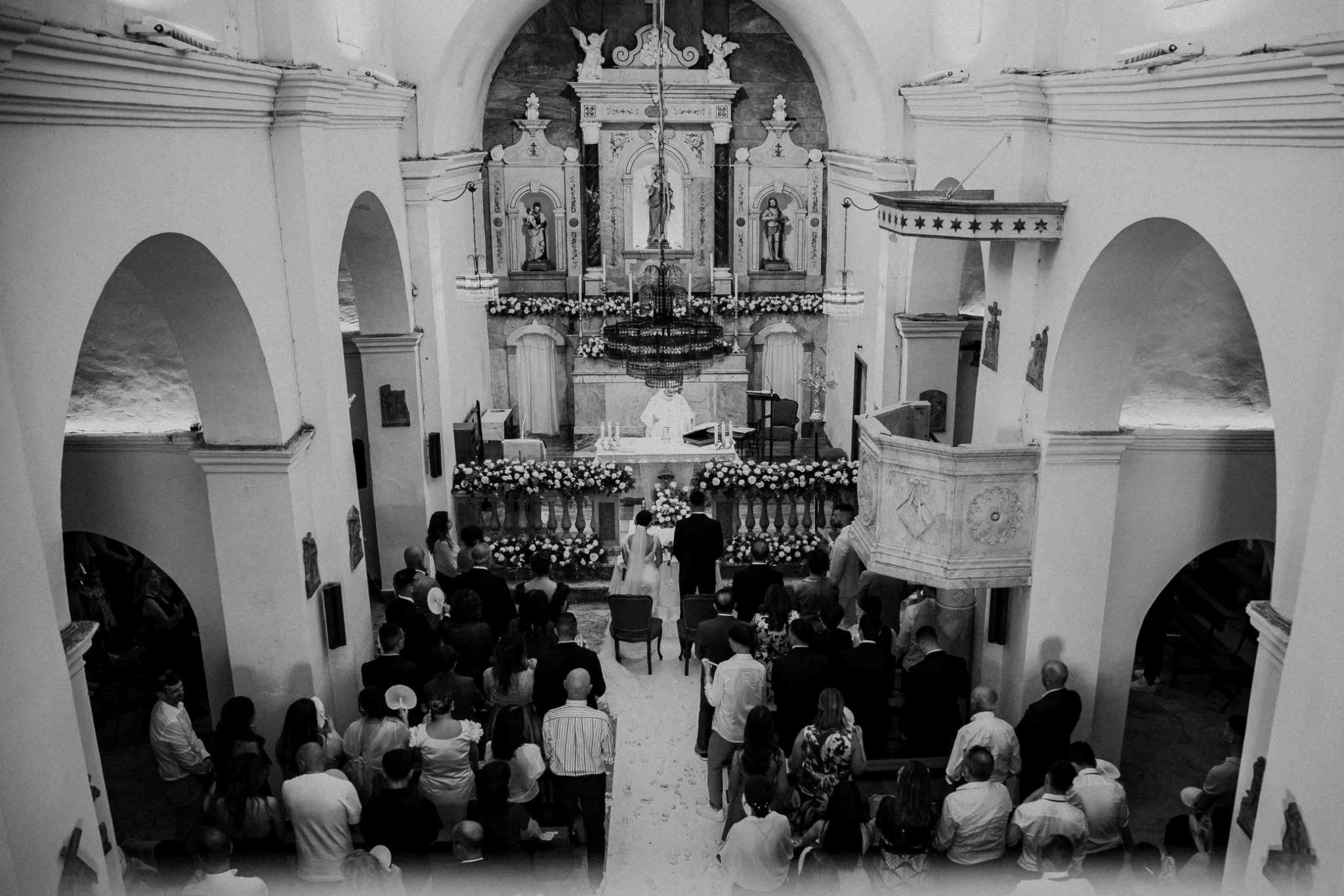 La chiesa e gli invitati